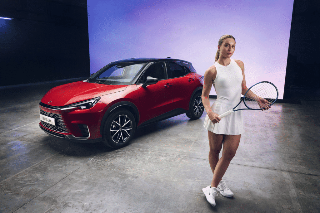 Paula Badosa, nueva embajadora de Lexus: elegancia y excelencia sobre ruedas y pistas | EUROPA COCHE