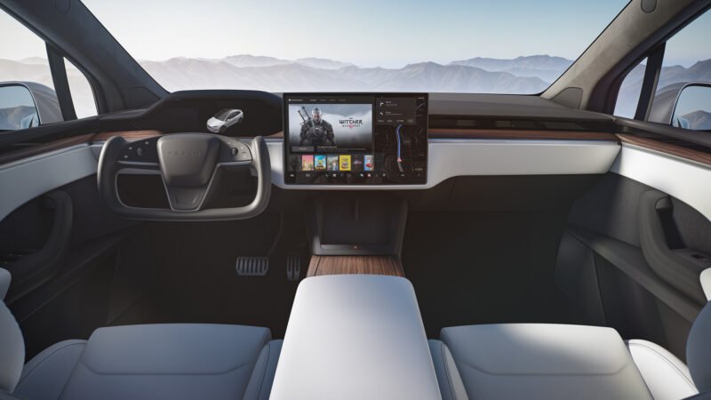 interior tablero Tesla Model X 2025 | EUROPA COCHE