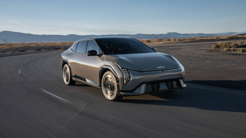 Kia EV4 2026: El SUV eléctrico compacto que redefine el acceso a la electromovilidad