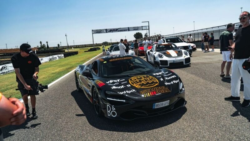 Ferrari, McLaren y Porsche lucen la nueva librea del Gumball 3000 en Valencia. Más de cuatro horas de acción, estilo y pasión por el motor.