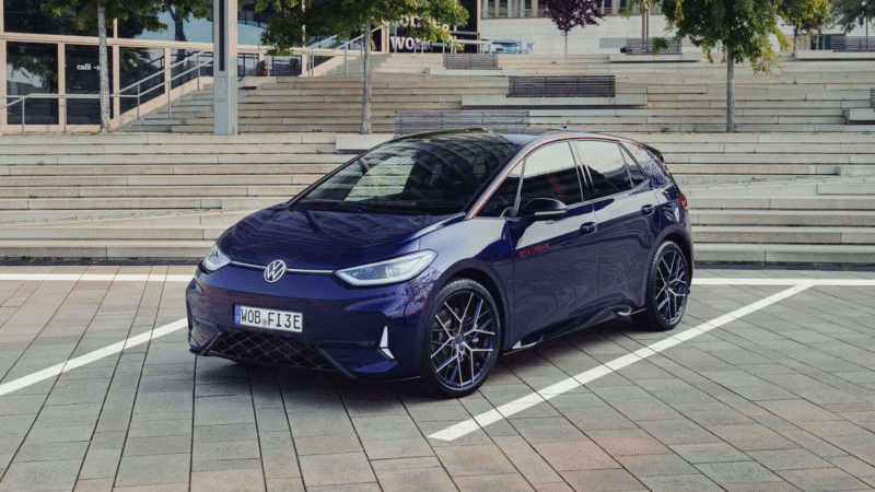 Volkswagen ID.3 GTX FIRE+ICE: El regreso eléctrico de una leyenda noventera | EUROPA COCHE