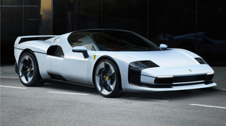 Ferrari SC40, pieza única nacida en Maranello para rendir tributo al F40 con tecnología moderna.