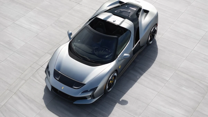 Ferrari presenta el espectacular HC25, un exclusivo One-Off desarrollado por Ferrari Special Projects con motor V8 biturbo de 710 CV, diseño inspirado en el F80 y una carrocería futurista creada para un único cliente.
