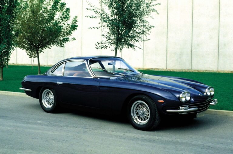 Lamborghini 400 GT – imagen oficial Lamborghini