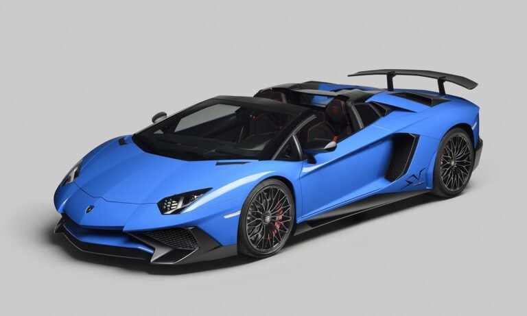 Lamborghini Aventador SV Roadster – imagen oficial Lamborghini