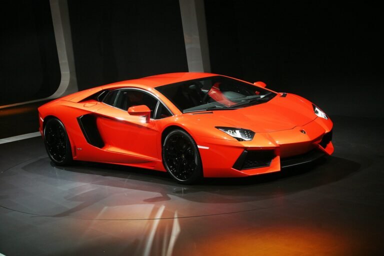 Lamborghini Aventador – imagen oficial Lamborghini