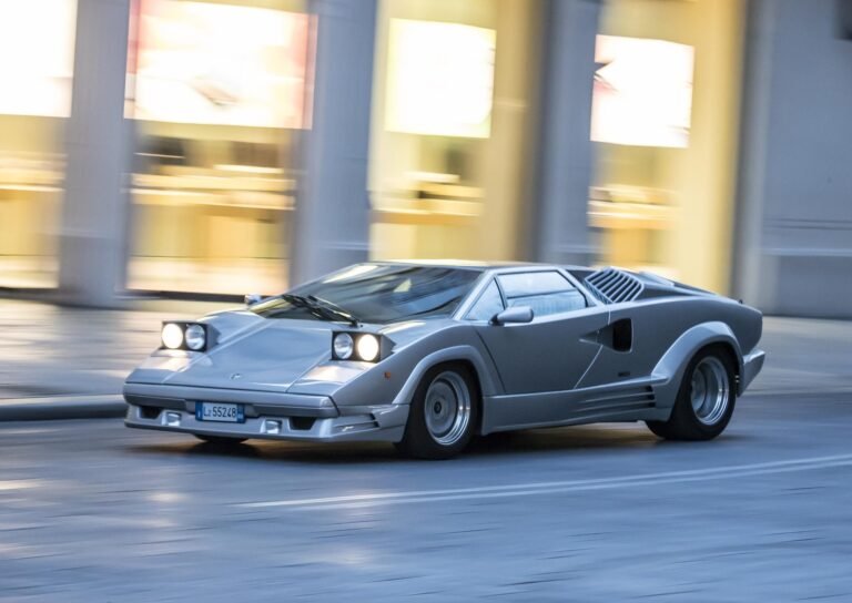 Lamborghini Countach LPI 800-4 Lamborghini Countach LPI 800-4: ficha, historia, motor, precio y versiones imagen 3