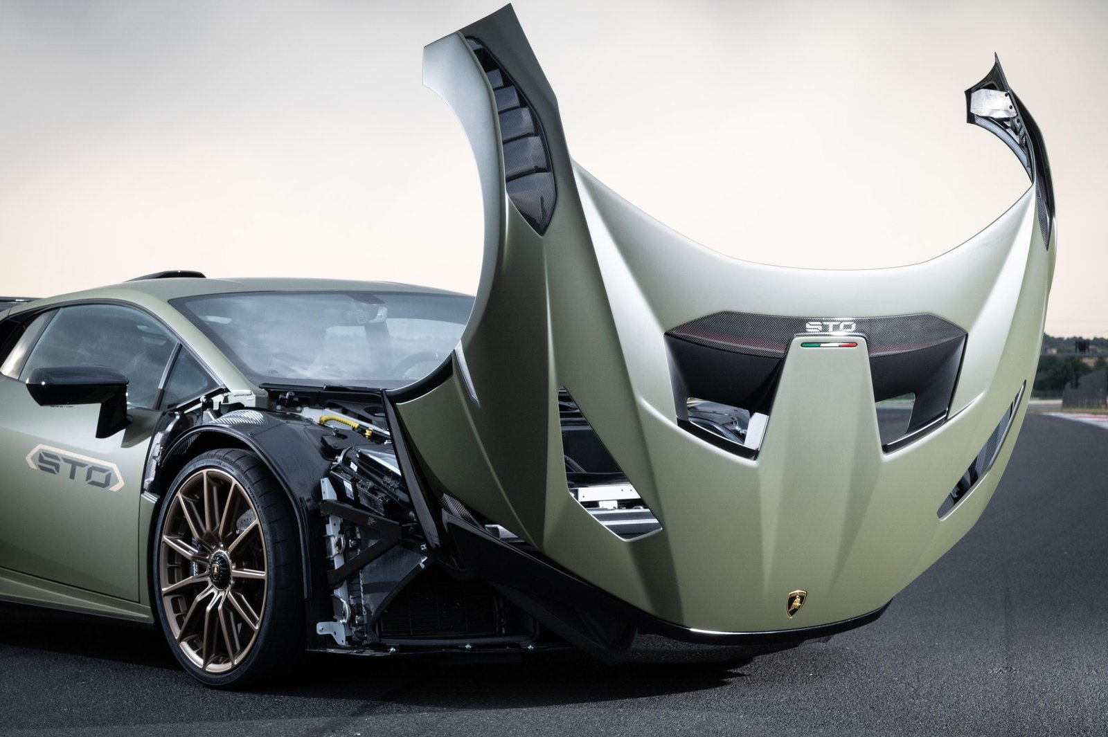 Lamborghini Huracán STO Verde Turbine – imagen oficial Lamborghini
