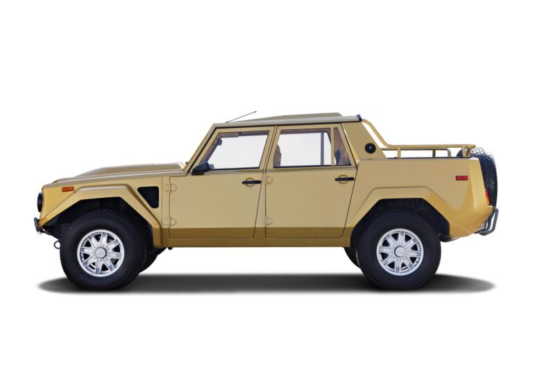 Lamborghini LM001 – imagen oficial Lamborghini