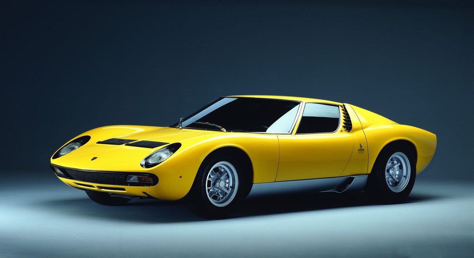 Lamborghini Miura Lamborghini Miura: ficha, historia, motor, precio y versiones imagen 1